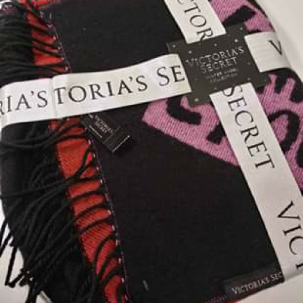 Victoria's Secret Love Victoria Winter Collection Fringed Scarf